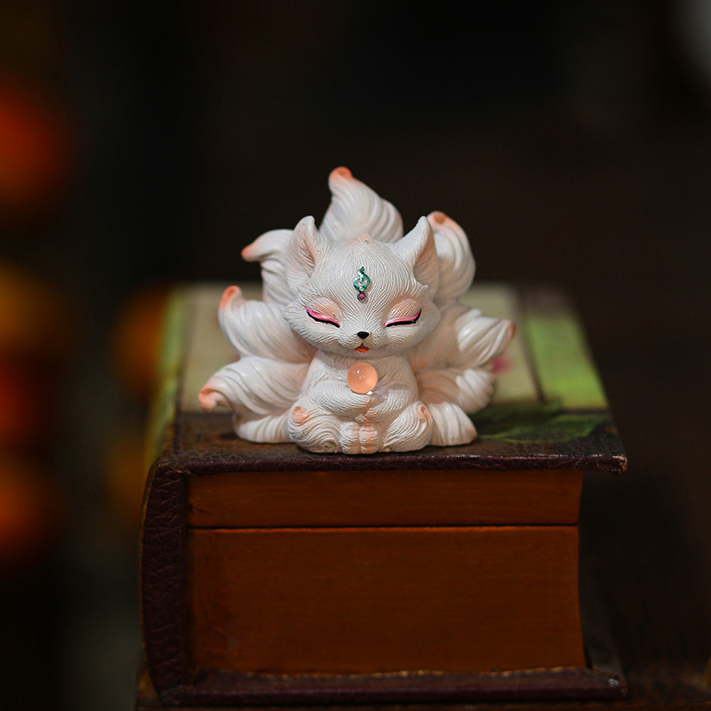 Niedliche neunschwänzige Fuchs – Resin Art Aesthetic Bewertung und Preis