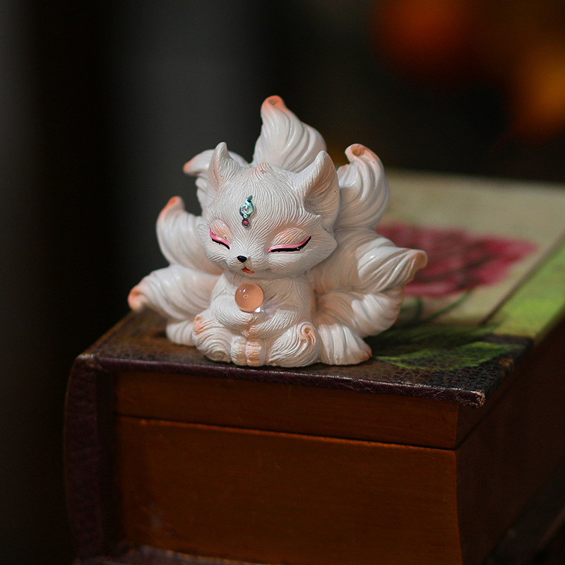 Niedliche neunschwänzige Fuchs – Resin Art Aesthetic Bewertung und Preis